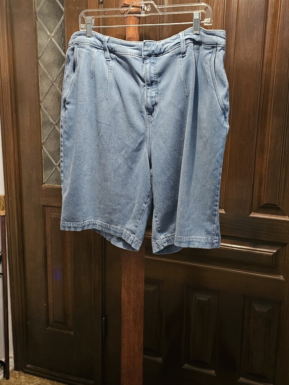 Women's Casual Light Denim Jean Shorts - Relaxed Fit